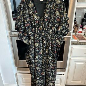 Highness Floral Maxi Dress/caftan, free size (fits like XL). GUC
